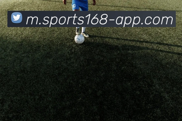 泰山新赛季首发阵容揭晓马德鲁加黄政宇联手后腰高准翼搭档阿尔瓦罗